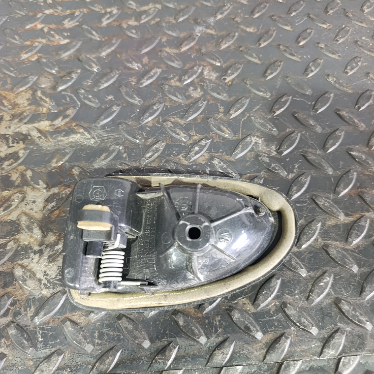 Puxador porta traseira Opel Vivaro e Renault Trafic 770423887 4