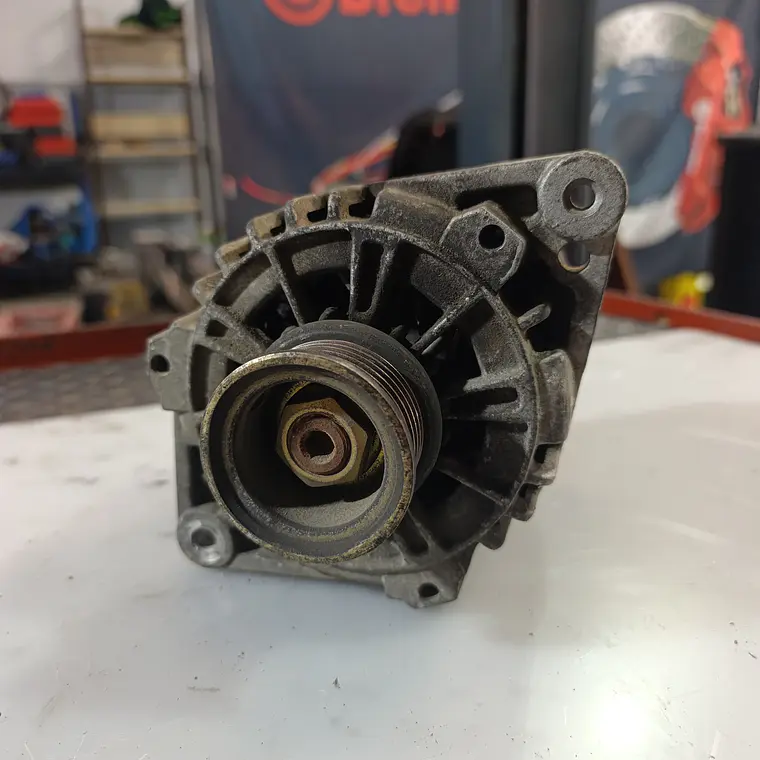 Daewoo Lanos Alternator 96303556 4