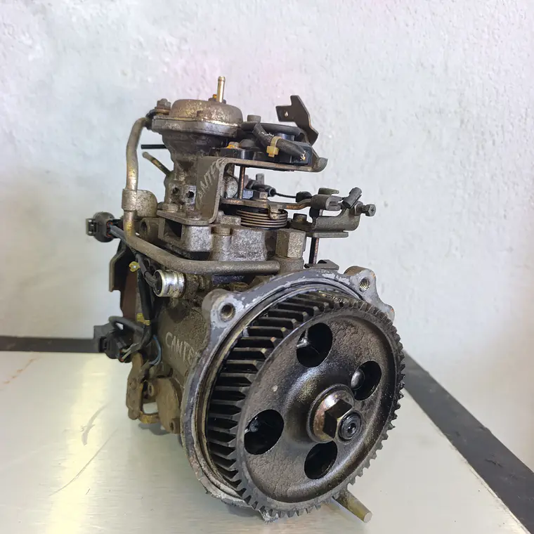 Bomba injetora Mitsubishi Canter 2 6