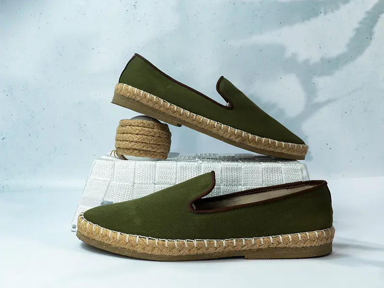 Alpargatas para hombre en lona de algodón reciclado color verde militar - KELLS 2