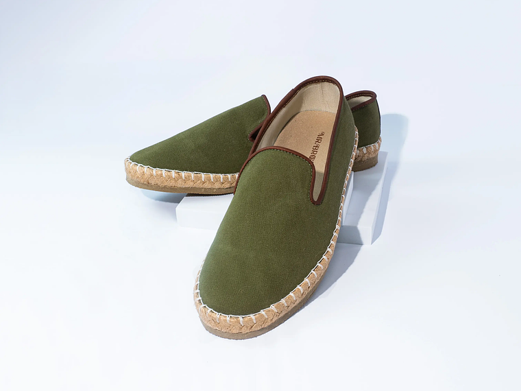 Alpargatas para hombre en lona de algodón reciclado color verde militar - KELLS 1