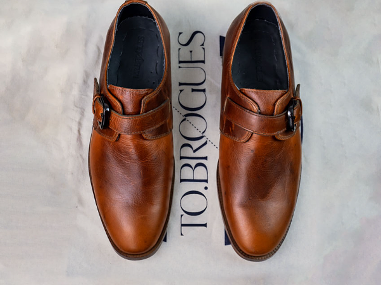 Zapatos para hombre en cuero color miel - MONARCH 2