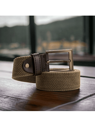 Cinturón para hombre en lona de algodón con puntera en cuero y hebilla mate color verde