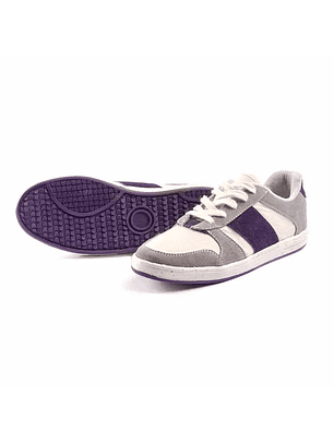 Tenis bicolor mujer elaborado en cuero carnaza color gris y  morado