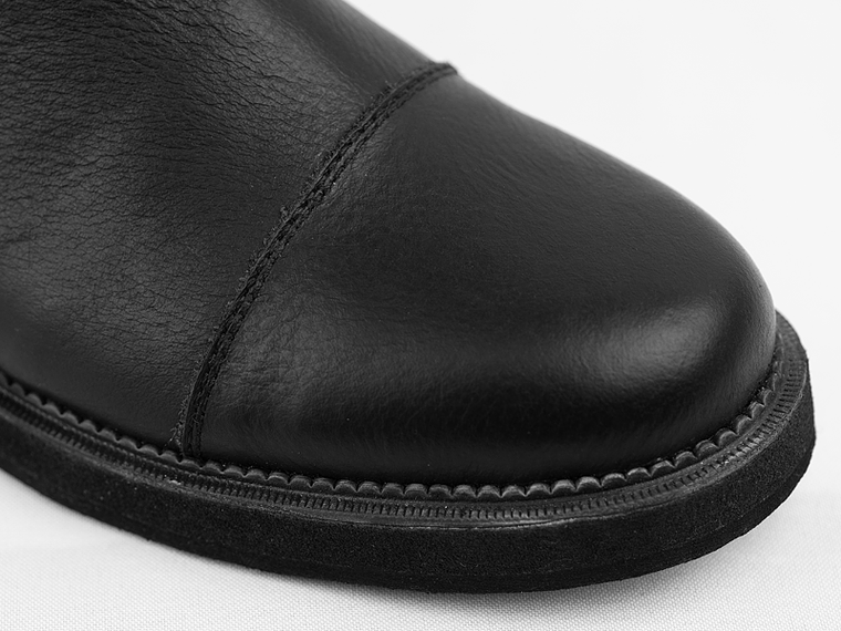 Botas de mujer chelsea en cuero liso color negro 5