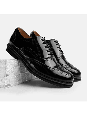 Zapato para hombre brogues en cuero charol