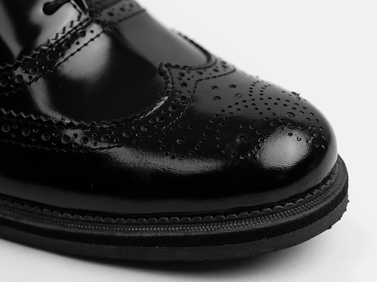 Zapato para hombre brogues en cuero charol 5