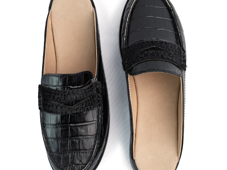 Suecos para mujer tipo mocasine en cuero grabado mujer 4