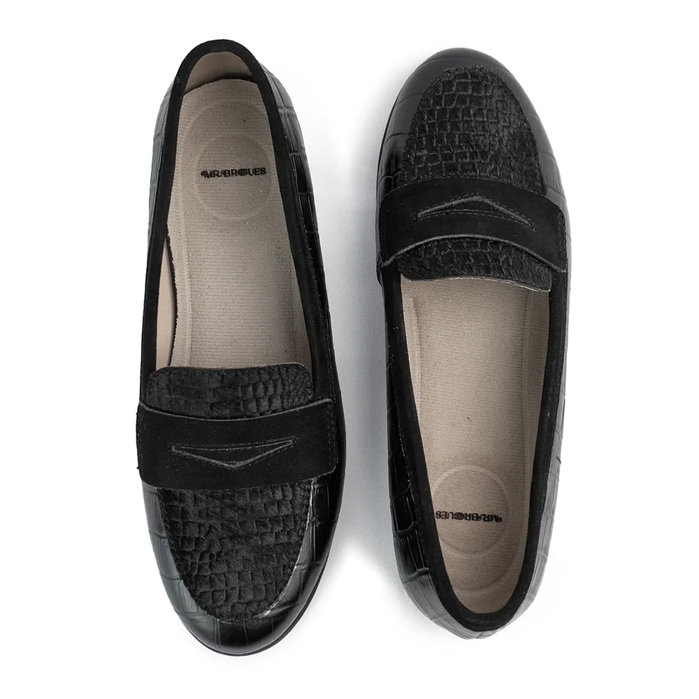 Zapatos mocasines para mujer en cuero grabado