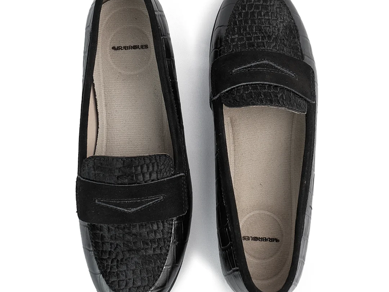 Zapatos mocasines para mujer en cuero grabado 3