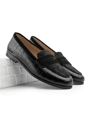 Zapatos mocasines para mujer en cuero grabado