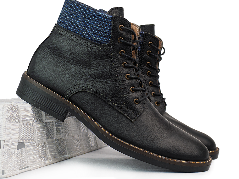 Botas Oxford en cuero liso - Color negro cuello azul 2