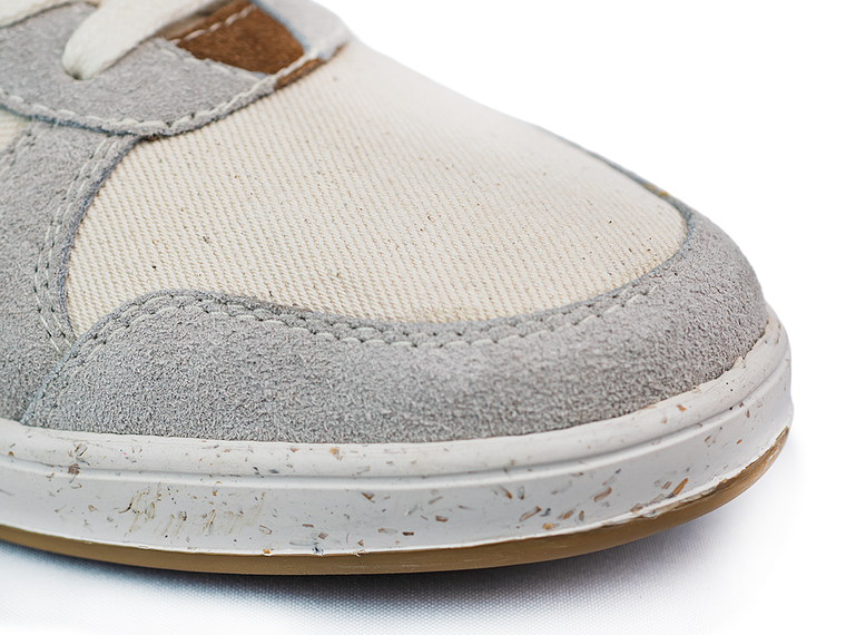 Tenis para hombre en cuero color gris con miel - TROSSASH 4