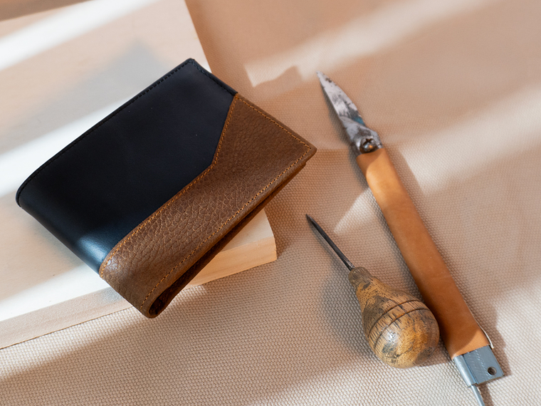 Billetera To Brogues en cuero bicolor 1