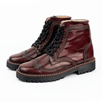 Botas mujer de amarrar en cuero charolado y grabados tipo brogues color vinotinto