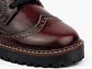 Botas mujer de amarrar en cuero charolado y grabados tipo brogues color vinotinto - Miniatura 5