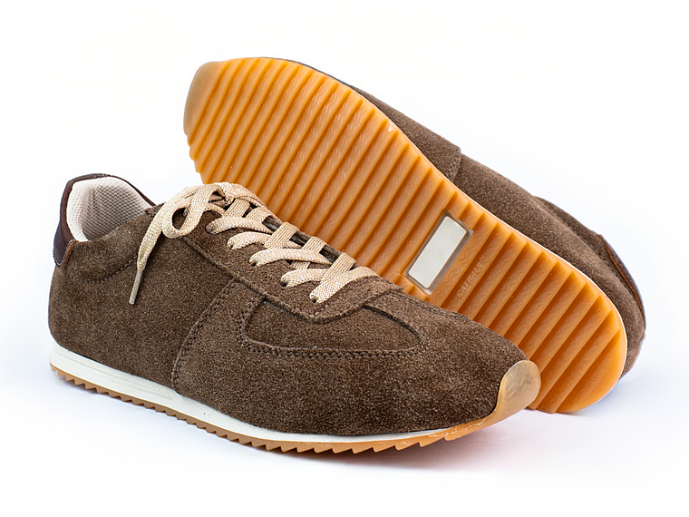 Tenis para mujer en cuero carnaza color chocolate - INVE 2