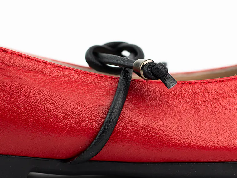 Bailarinas para mujer en cuero liso con cordón – LIRIA - Color Rojo 4