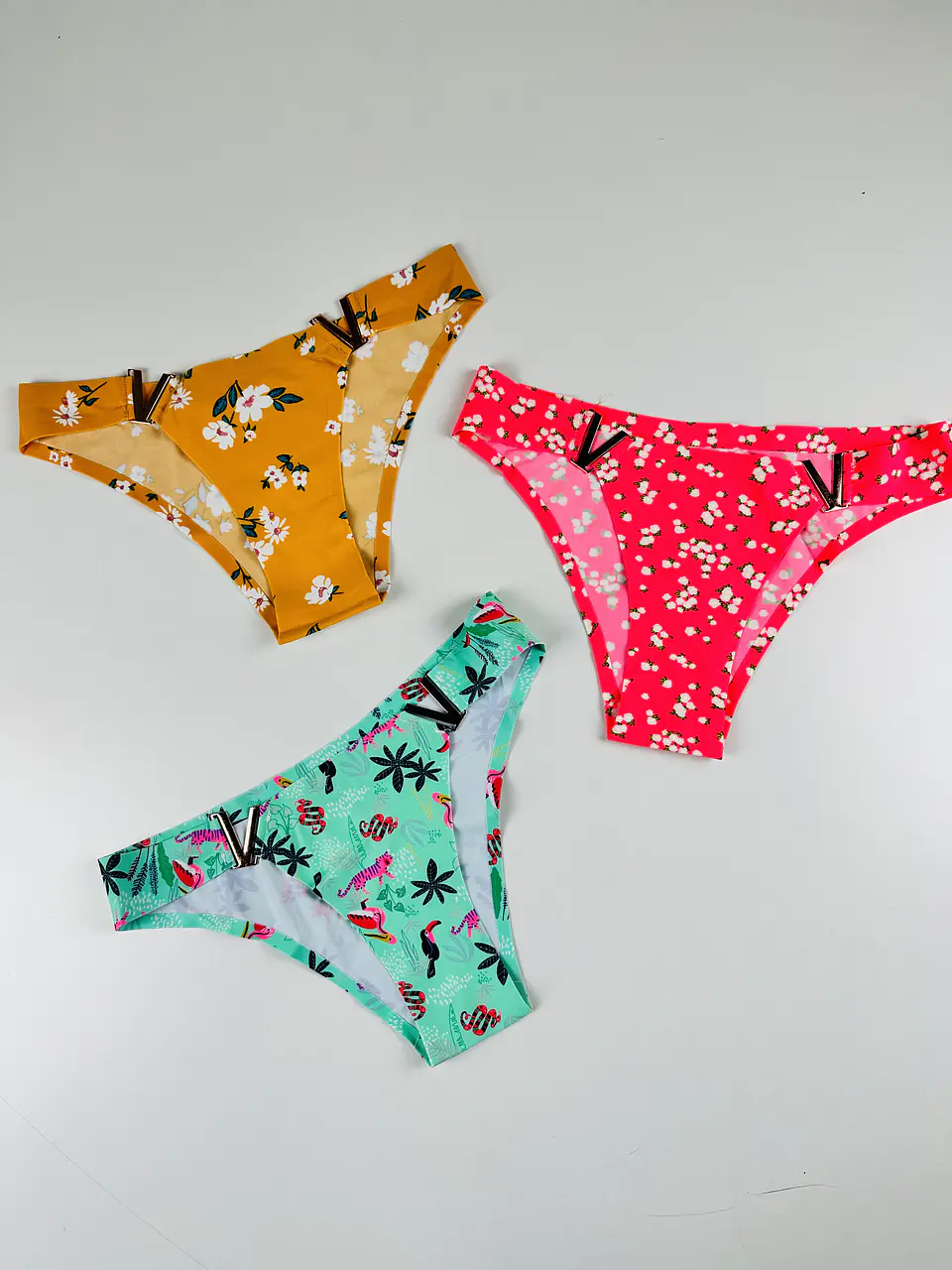 3 CALZON BIKINI  MICROFIBRA INVISIBLE ESTAMPADO  #220 3