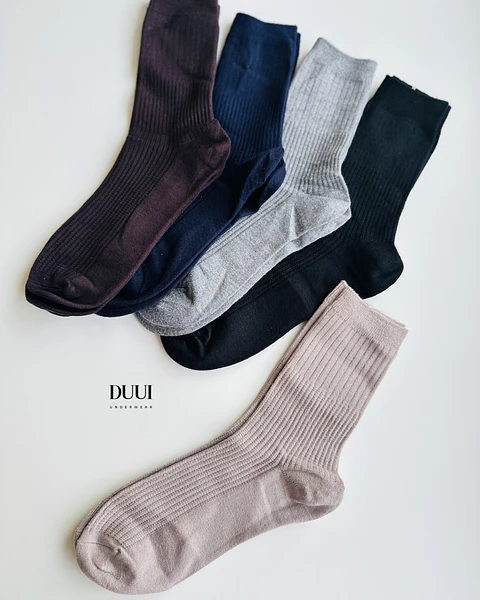 12 PARES DE CALCETINES DE LANA LISOS #319