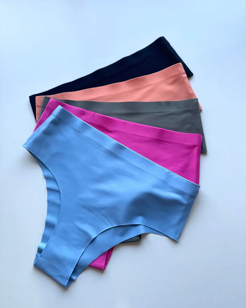 6 CALZON BIKINI TIRO ALTO INVISIBLE #013 5