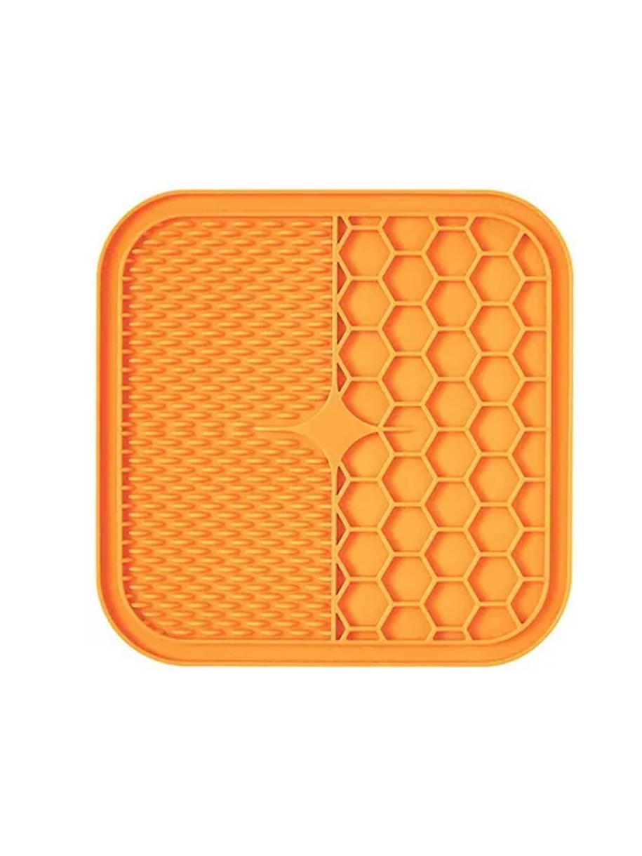 Pet Liking Mat Naranjo 1