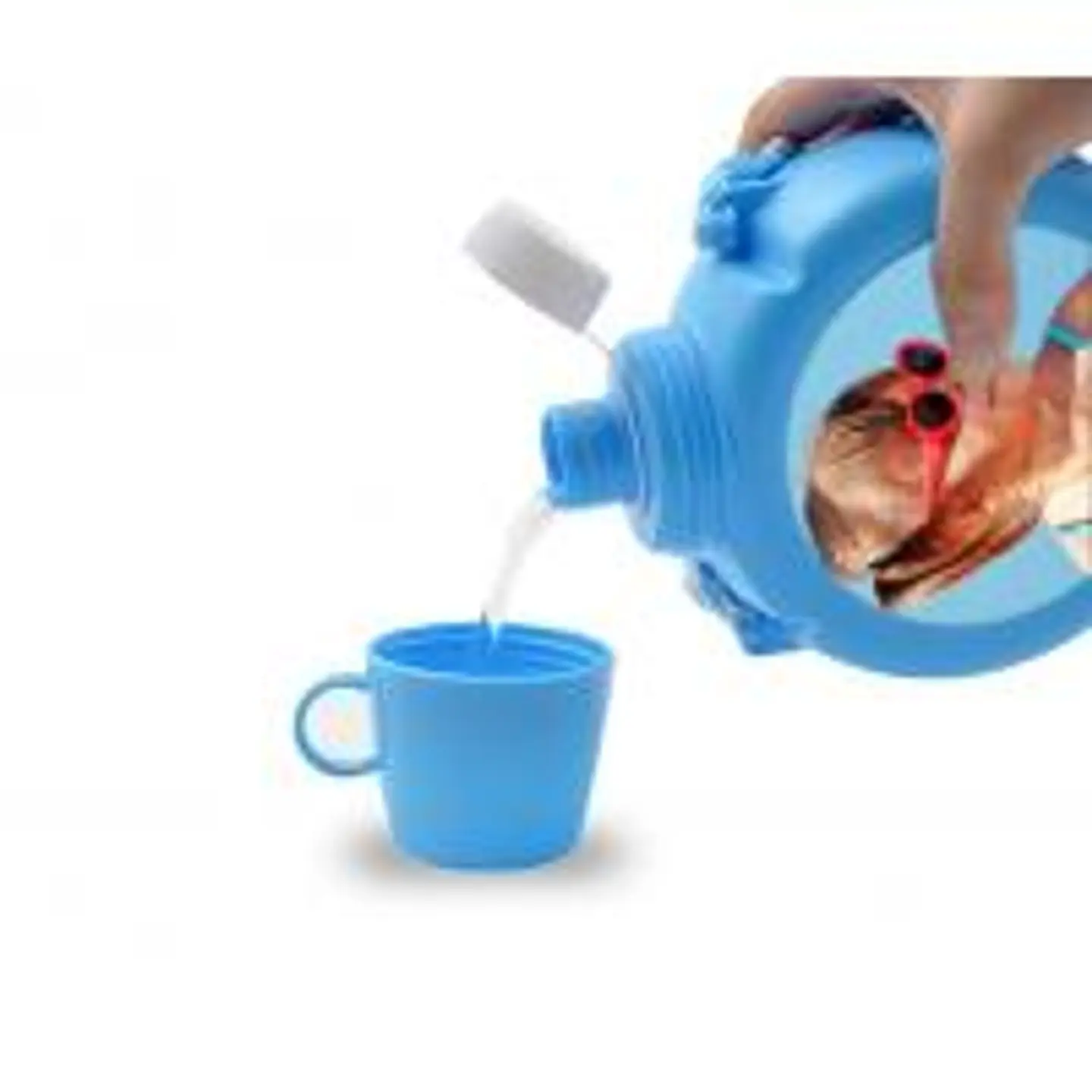 Cantimplora con vaso para niños 4