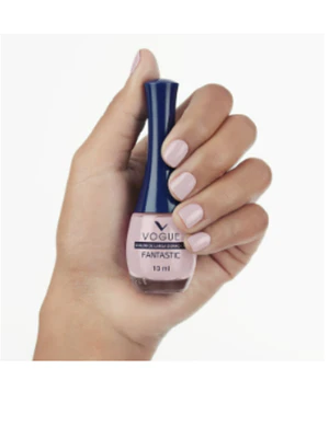 Vogue Esm Fant Nu Glaciar 19 Loreal