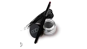 Delineador de ojos gel Color negro 01. Petrizzio