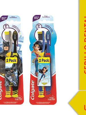 Cepillos dentales Colgate Batman y Mujer maravilla 2 Unidades.