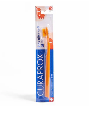 Cepillo dental Curaprox Kids 5500.
