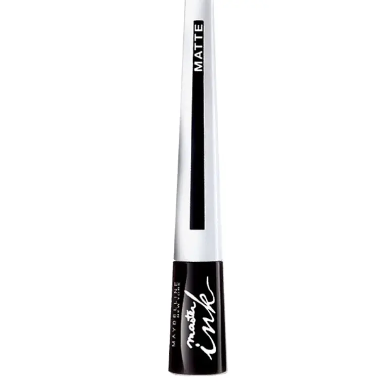 Delineador de ojos líquido Master Ink n°10 Charcoal black. Maybelline 1