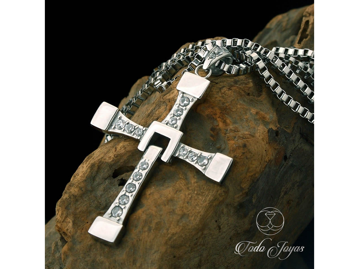 Colgante Cruz de Dominic Toretto Acero 75x45mm 4