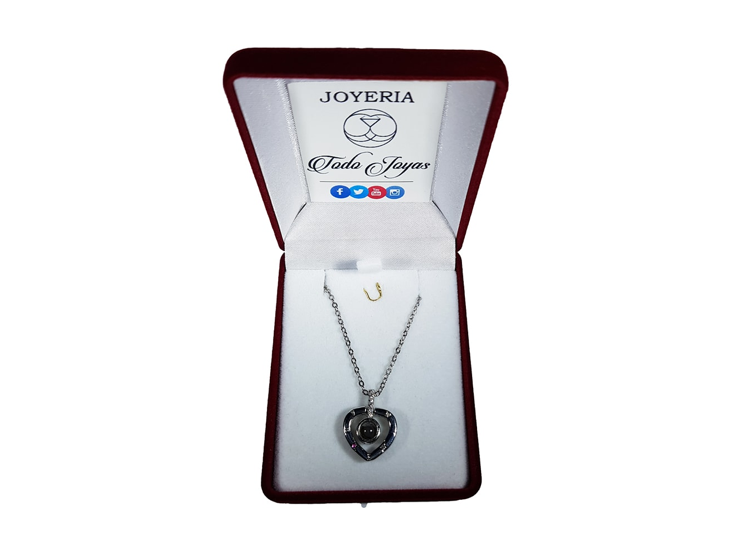 Collar Corazon Te Amo en 100 Idiomas Plateado 2