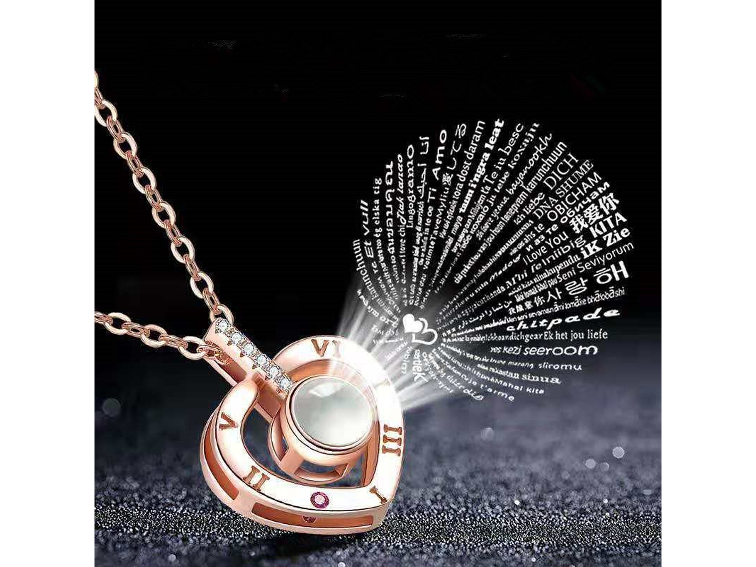 Collar Corazon Te Amo en 100 Idiomas Dorado 3