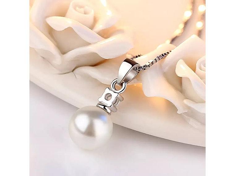 Collar Perla Blanca con Circon Plateado 5