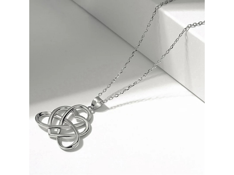 Collar Corazon Nudo Celta Plateado 4