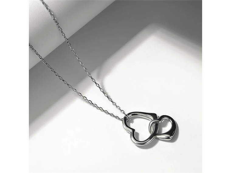 Collar Corazon Entrelazado Plateado 3