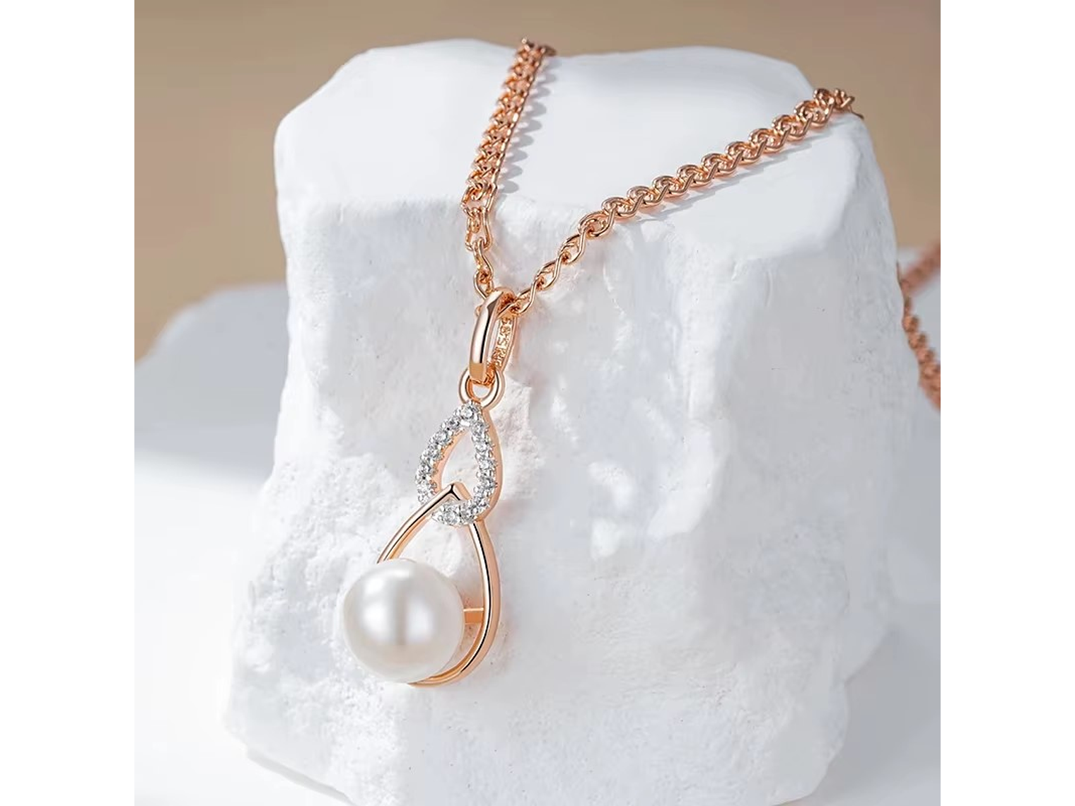 Collar Gota Perla y Circones Dorado Rosa 4