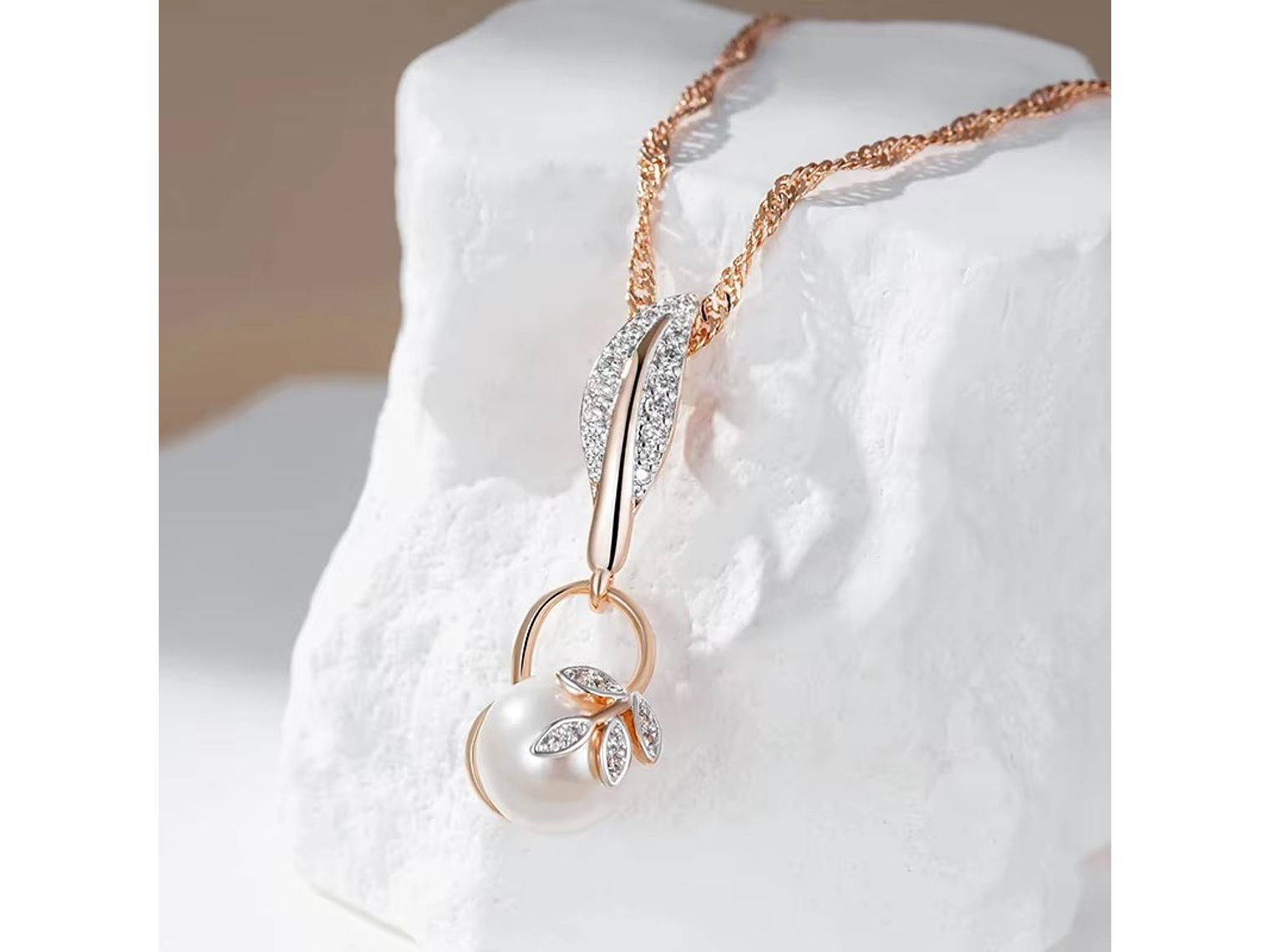 Collar Hojas Perla y Circones Dorado Rosa 5