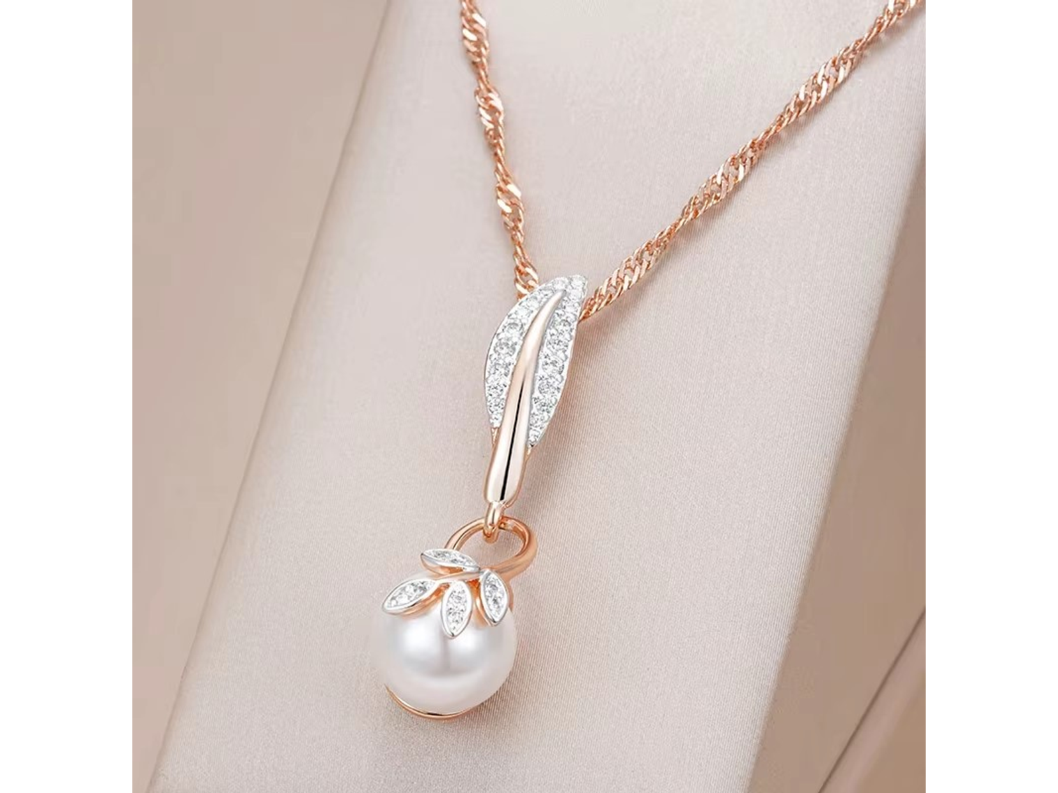 Collar Hojas Perla y Circones Dorado Rosa 6