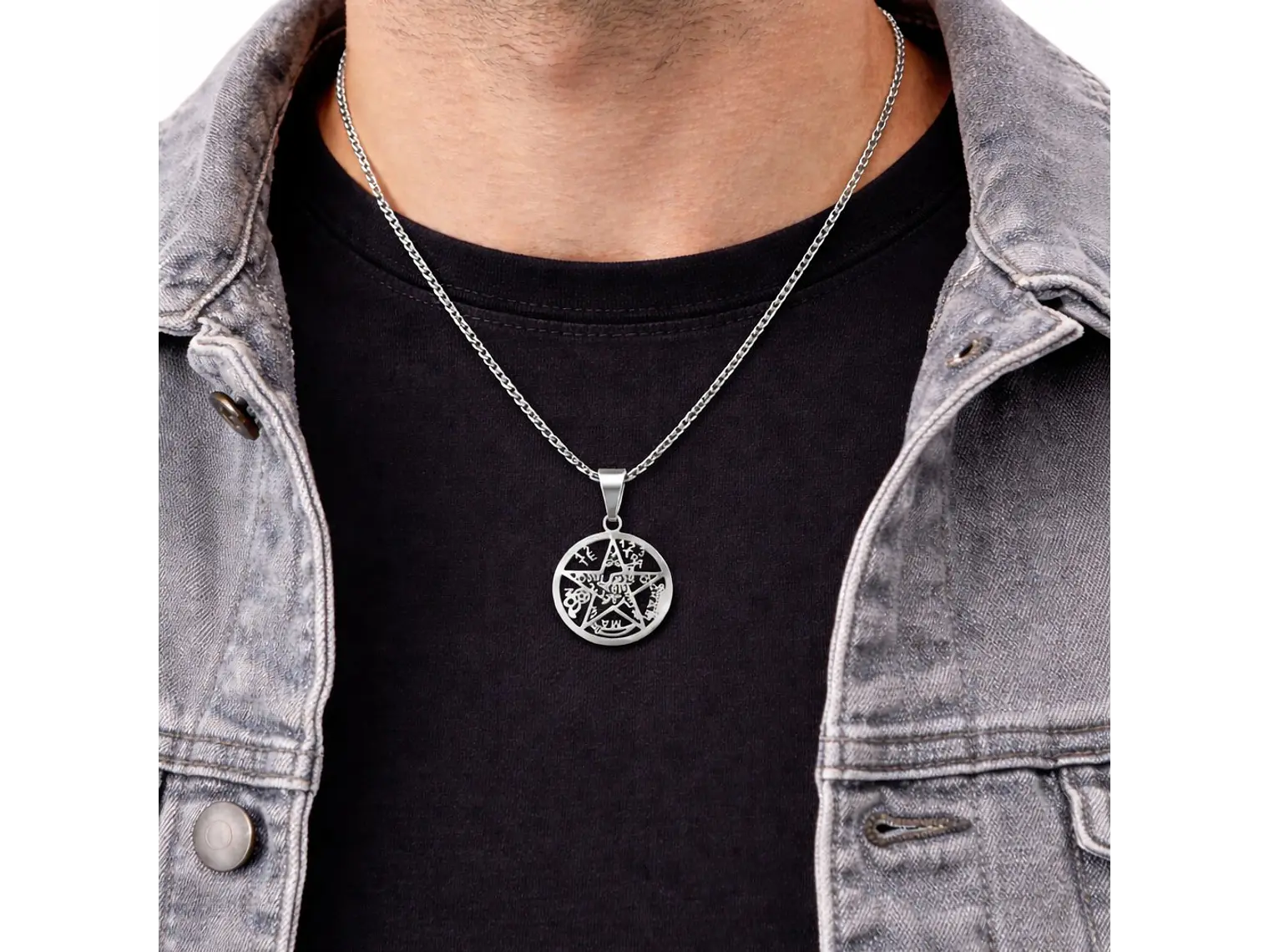 Collar Tetragrammaton Pentágono 27mm Cadena 60cm Acero 3