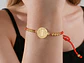 Pulsera Medalla San Benito Hilo Rojo y Acero Dorado - Miniatura 2