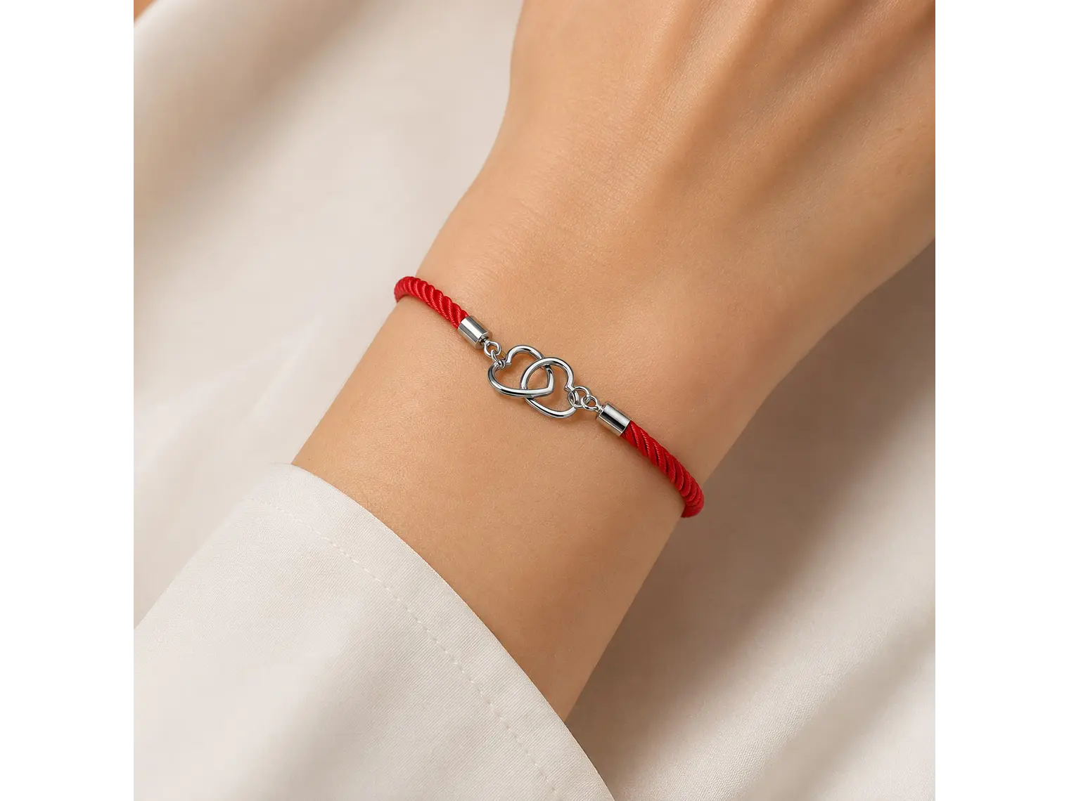 Pulsera Cuerda Roja Corazones Entrelazados 2