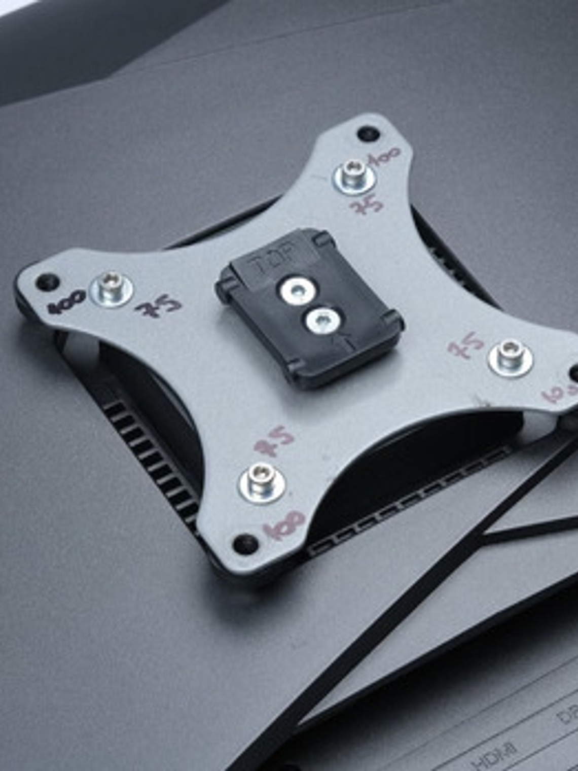 Adaptador Vesa Monitor Msi Optix Mag24c, Mag27c Y Similares 6