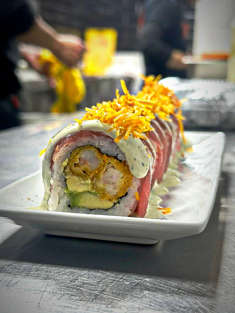 La Mar Roll 🍣✨ 10pz
