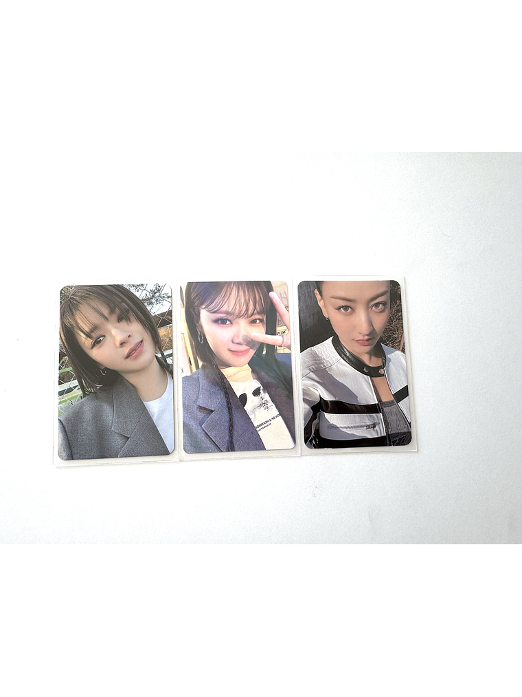 TWICE - [ READY TO BE POB PHOTOCARD] 1