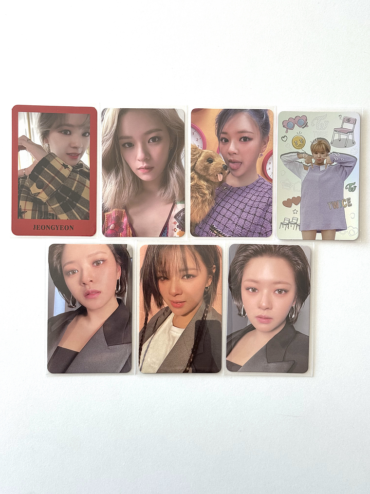 TWICE - [ JEONGYEON PHOTOCARD ALBUM ] 1