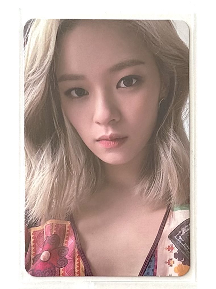 TWICE - [ JEONGYEON PHOTOCARD ALBUM ] 3