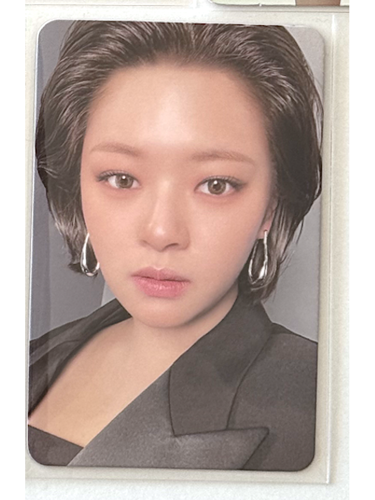 TWICE - [ JEONGYEON PHOTOCARD ALBUM ] 8